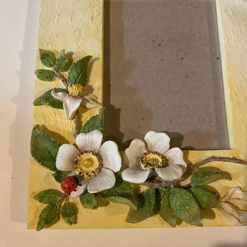 3D Picture Frame with Flowers